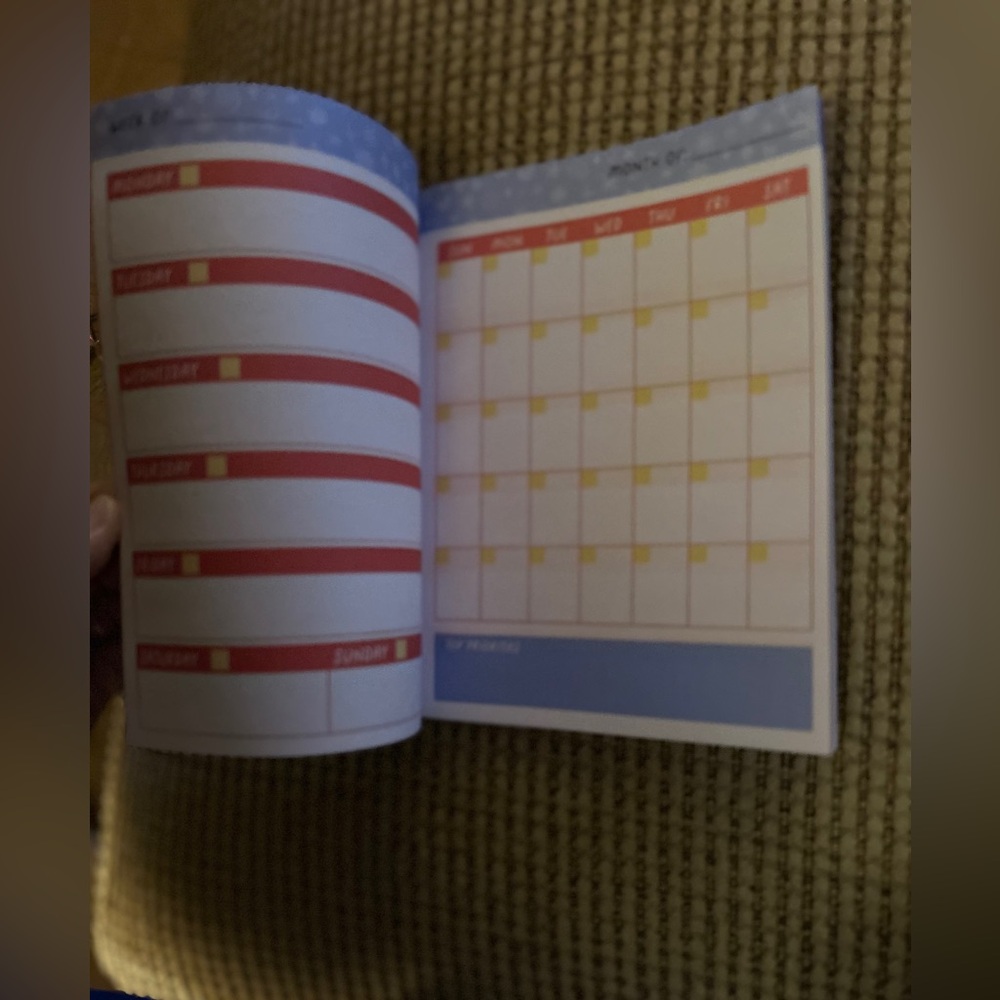 Weekly & Monthly  Planner - Picture 3 of 7